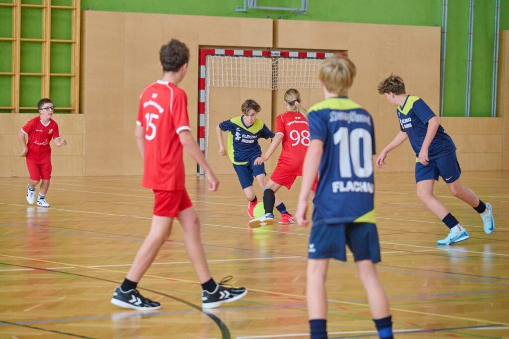 2025 10 18 10 2025 10 18 10