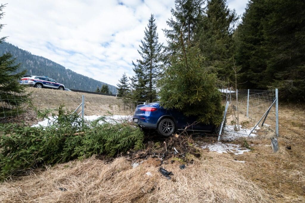 2026 02 03 A10 Mercedes In Boeschung 04 2026 02 03 A10 Mercedes In Boeschung 04