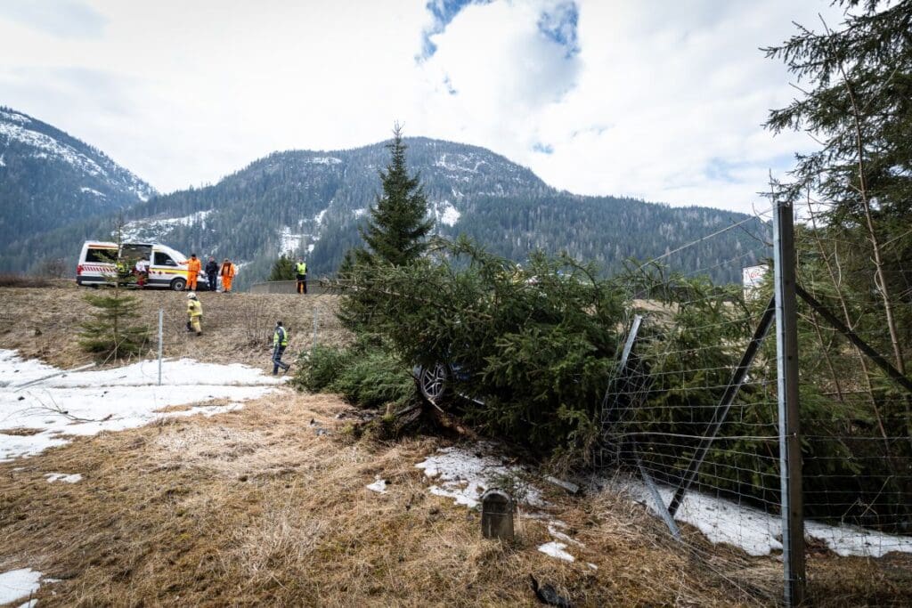 2026 02 03 A10 Mercedes In Boeschung 06 2026 02 03 A10 Mercedes In Boeschung 06