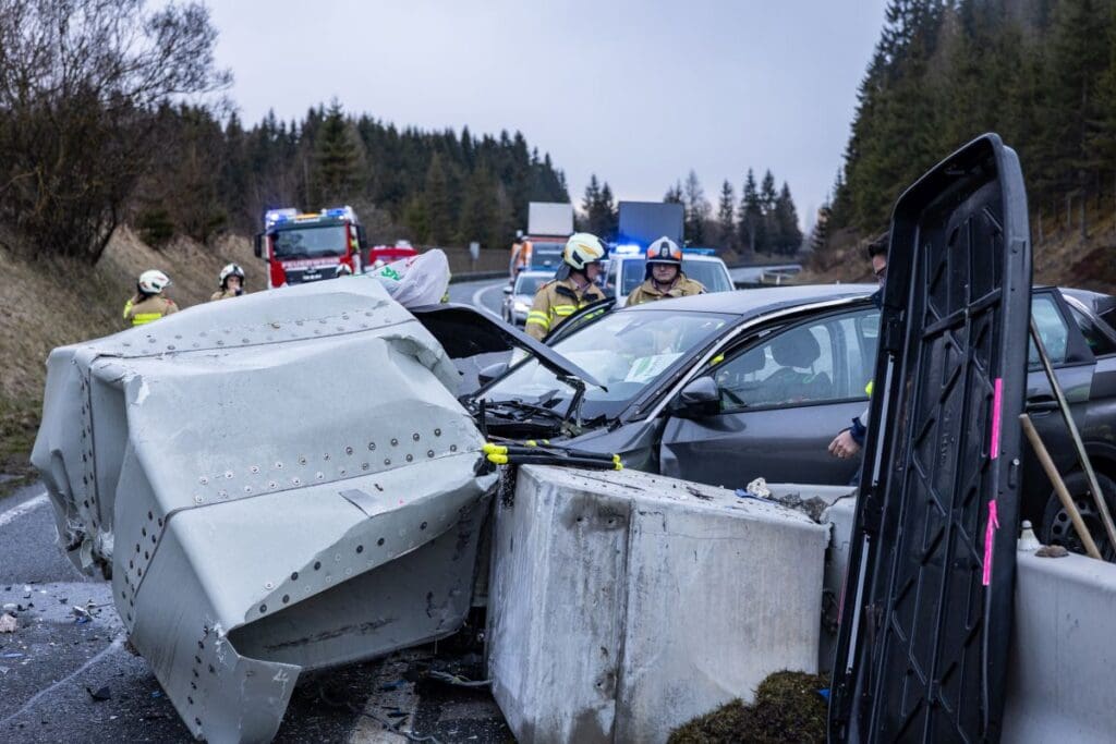 2026 04 02 Brand Einfamilienhaus Reitdorf 03 2026 04 02 Brand Einfamilienhaus Reitdorf 03