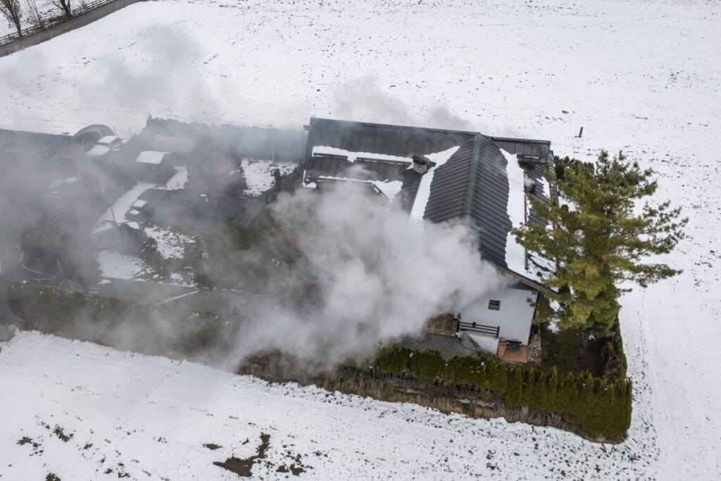 2026 04 02 Brand Einfamilienhaus Reitdorf 12 2026 04 02 Brand Einfamilienhaus Reitdorf 12