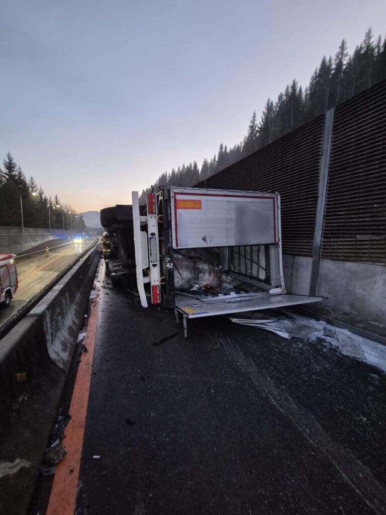 2026 04 25 Vu A10 Lkw 13 2026 04 25 Vu A10 Lkw 13